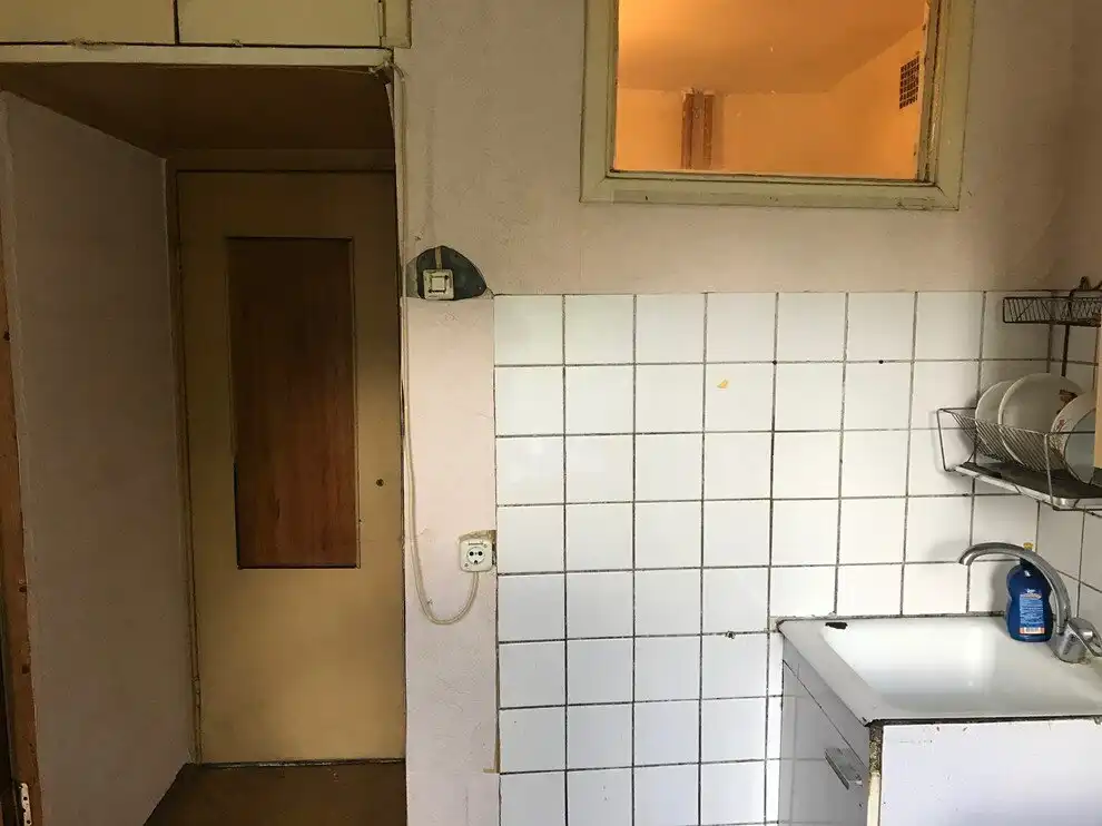 átalakítás, belsőépítészet, előtte-utána, fürdőszoba felújítás, helytakarékos megoldások, inspiráció, kis alapterület, kis lakás, konyhafelújítás, lakásfelújítás, lakberendezés, modern design, olcsó lakás, otthon, panel