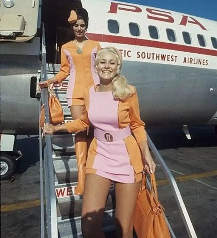 állás, elvárások, feltételek, karrier, légi utaskísérő, légitársaság, légiutas-kísérő, megjelenés, munka, repülés, repülő, smink, stewardess, szabályok, szépség, utaskísérő