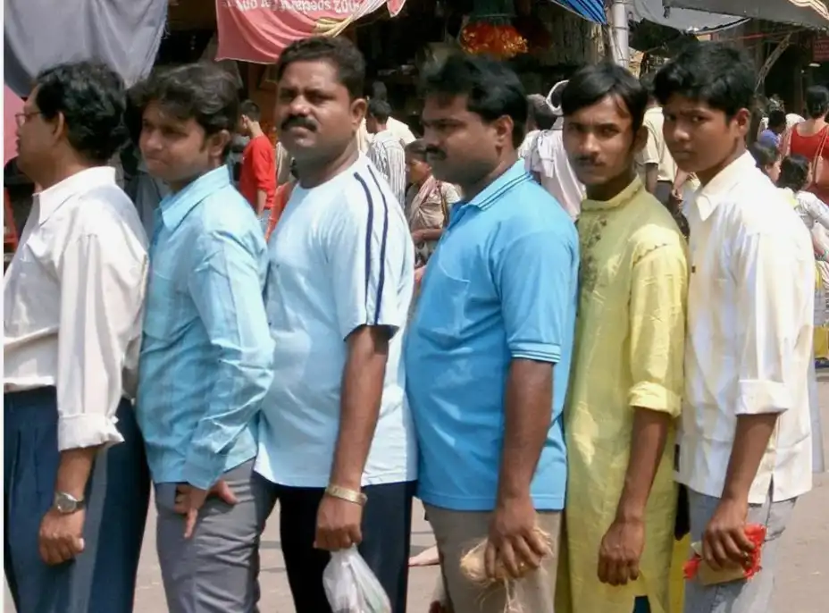 furcsa szokások, Gangesz, hinduizmus, india, India érdekességek, India utazás, indiai kultúra, indiai szokások, kaszt rendszer, szati
