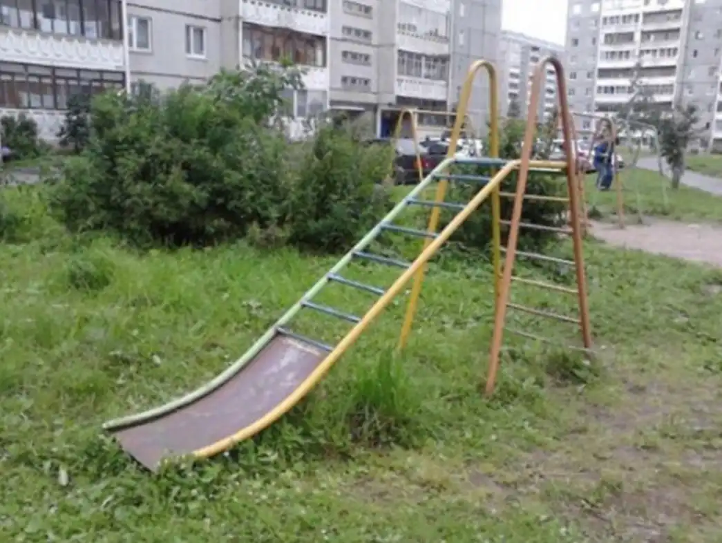 belsőépítészet, design bakik, design hibák, design trendek, dizájn fail, dizájn katasztrófák, furcsa design, inspiráció, ízléstelen design, lakberendezés, lakberendezési ötletek, otthon design, rossz design, szokatlan design, vicces design