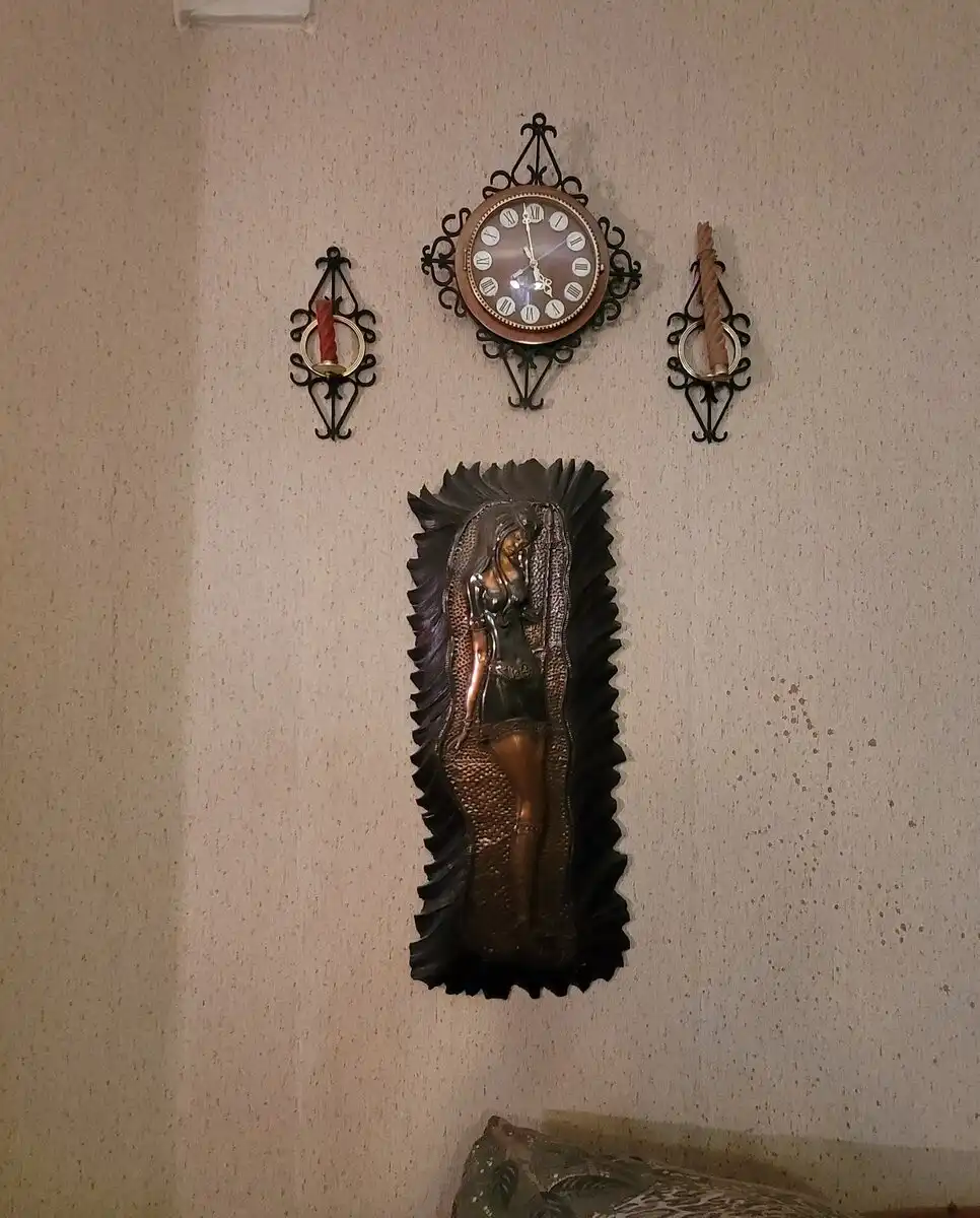 80-as évek, elhagyatott lakás, időutazás, lakásbelső, nosztalgia, régi bútorok, retró lakás, szovjetunió