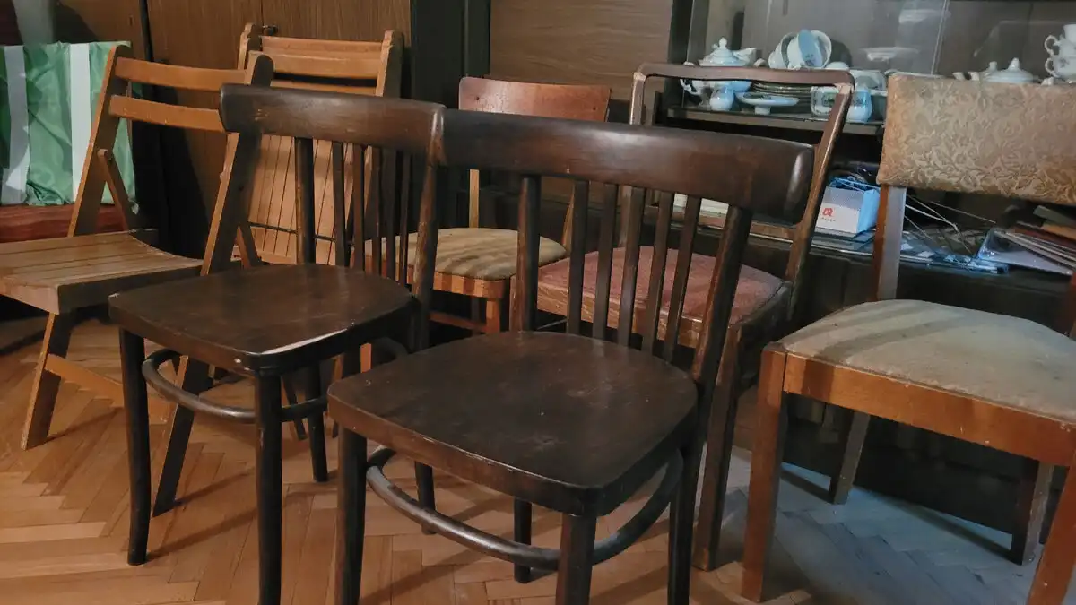 80-as évek, elhagyatott lakás, időutazás, lakásbelső, nosztalgia, régi bútorok, retró lakás, szovjetunió