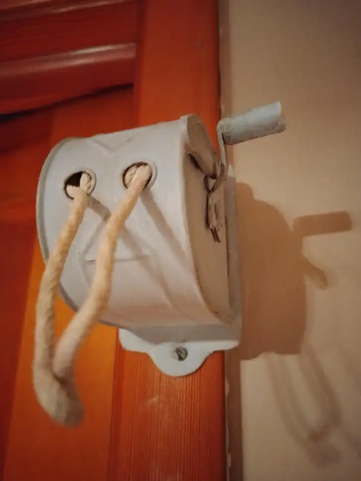 barkácsolás, DIY, építészet, épület, érdekesség, felfedezés, funkció, furcsaság, ház, lakás, magyarázat, megoldás, mi ez a dolog, otthon, rejtély, szerkezet, tárgy, titok, történelem