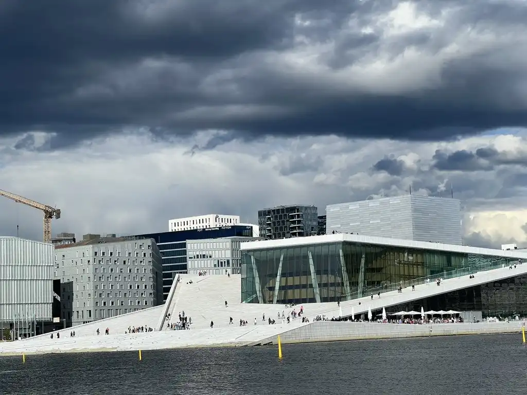 20+ fotó Norvégiából, ami megmutatja, hogy a legtöbb európai ország miért nem fogja soha utolérni ezt az országot beszámoló, életmód, építészet, érdekességek, európa, fotók, infrastruktúra, környezettudatosság, közlekedés, különbségek, Kultúra, mentalitás, Norvégia, Oroszország, Osló, összehasonlítás, Skandinávia, tapasztalatok, társadalom, utazás