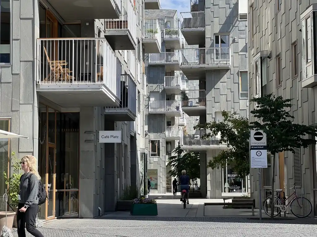 20+ fotó Norvégiából, ami megmutatja, hogy a legtöbb európai ország miért nem fogja soha utolérni ezt az országot beszámoló, életmód, építészet, érdekességek, európa, fotók, infrastruktúra, környezettudatosság, közlekedés, különbségek, Kultúra, mentalitás, Norvégia, Oroszország, Osló, összehasonlítás, Skandinávia, tapasztalatok, társadalom, utazás