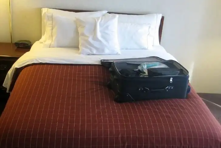 élménybeszámoló, hotel, humor, nyaralás, szállás, szálloda, szállodai etikett, szórakoztató, turizmus, utazás, utazási tippek, utazók, vendég, vendégek, vicces