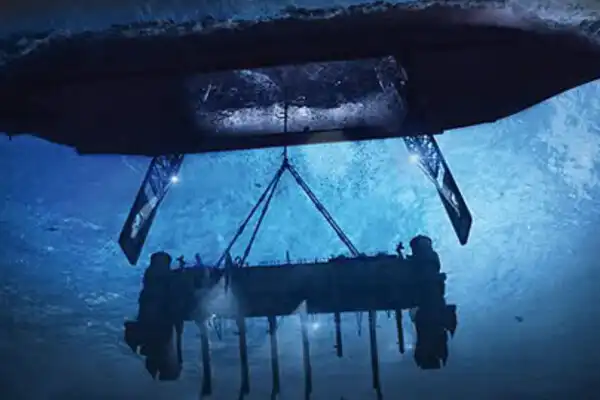 Azorian projekt, CIA, Glomar Explorer, hidegháború, Howard Hughes, K-129, katasztrófa, katonai, kémkedés, kiemelés, mélytengeri, roncs, szovjet, technológia, tengeralattjáró, titkos, történelem