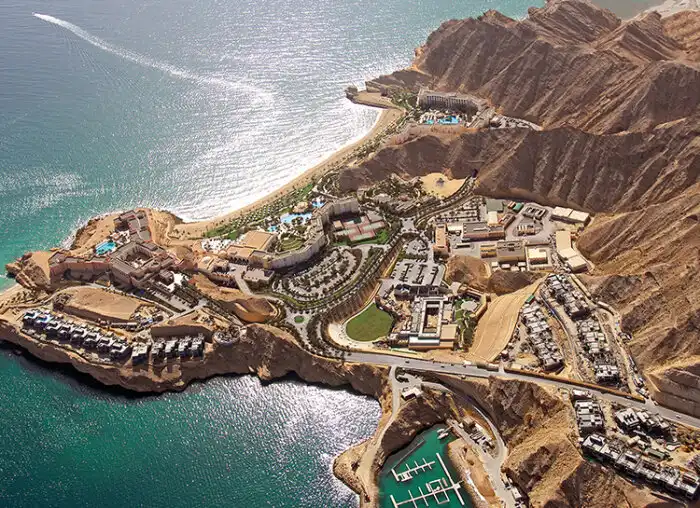 arab országok, biztonságos ország, gazdasági fejlődés, ingyenes egészségügy, ingyenes oktatás, közel-kelet, luxus utazás, Omán, Ománi Szultanátus, Szultán Kábúsz