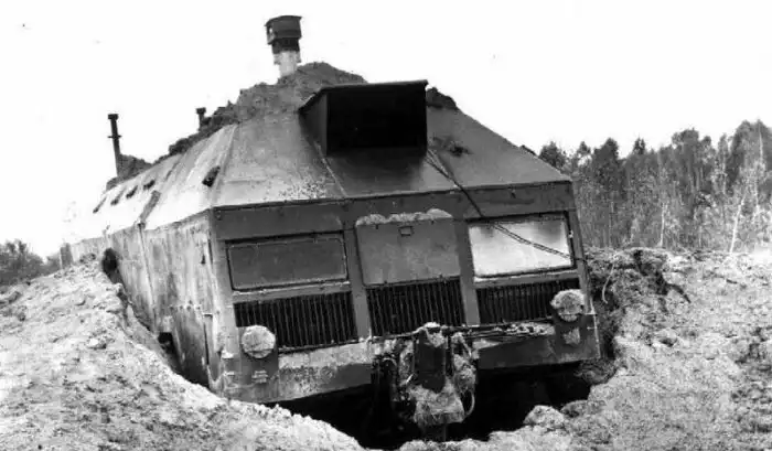 galéria, Grecsko marsall, hadtörténet, hidegháború, katonai járművek, katonai technológia, MAZ 543v, mobil parancsnoki pont, Redut bunker, szovjetunió, Sztrela projekt, titkos projektek