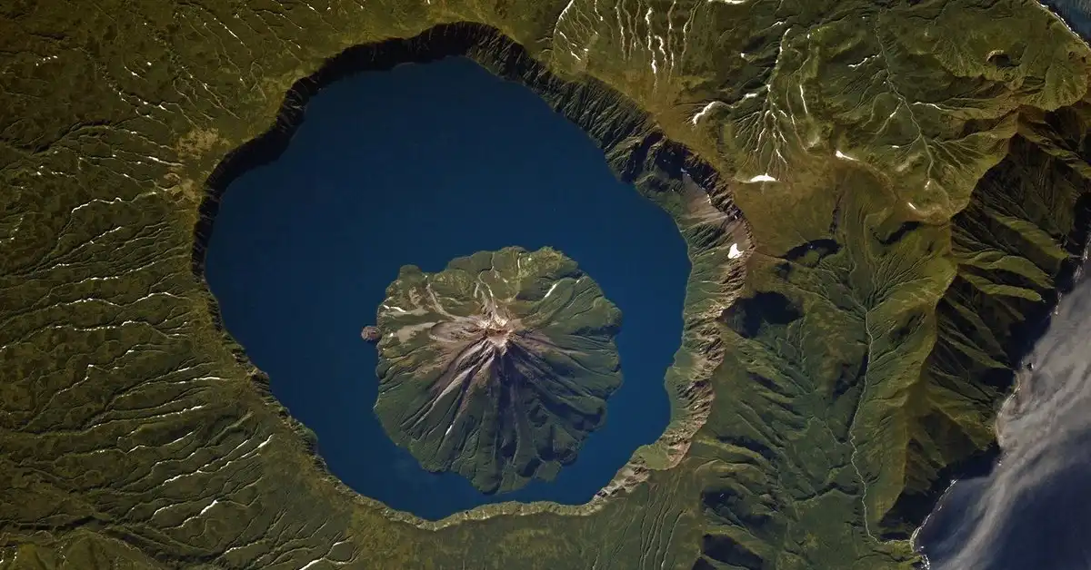 erózió, fluidumok, galéria, gravitáció, hegyek magassága, hegyképződés, hegység, kőzetszilárdság, litoszféra lemezek