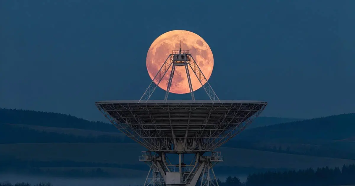 árapály, csillagászat, föld, gravitáció, hold, jövő, keringés, kozmosz, tudomány, világegyetem