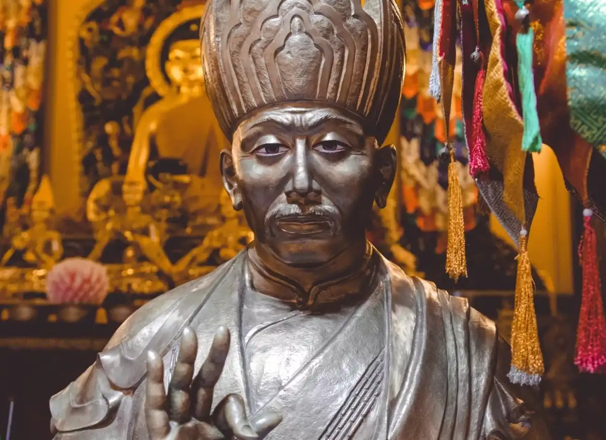 Bomlás hiánya, Buddhista szerzetesek, Dalai Láma, Halál utáni állapot, Meditáció, Spirituális jelenségek, tudat, Tudományos rejtély, Tukdam