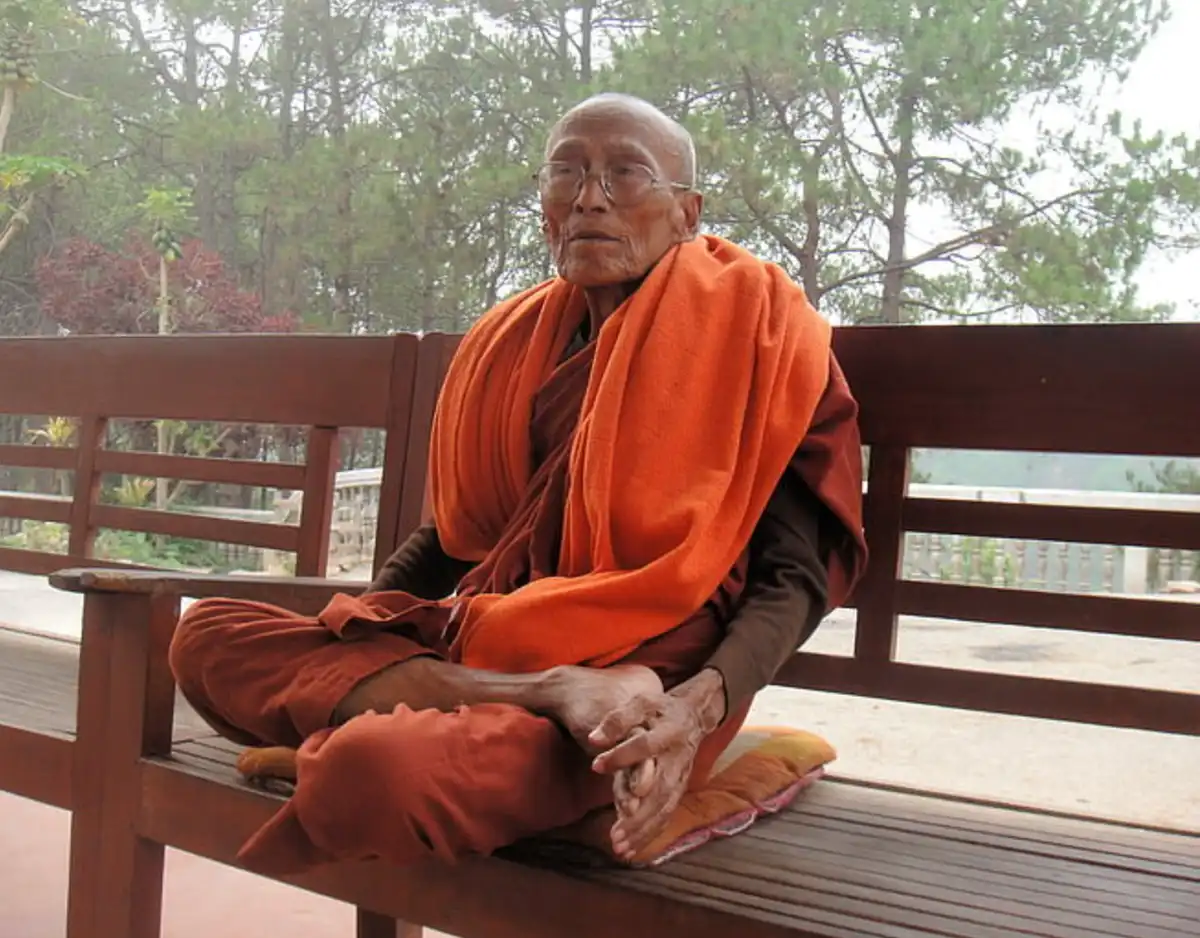 Bomlás hiánya, Buddhista szerzetesek, Dalai Láma, Halál utáni állapot, Meditáció, Spirituális jelenségek, tudat, Tudományos rejtély, Tukdam