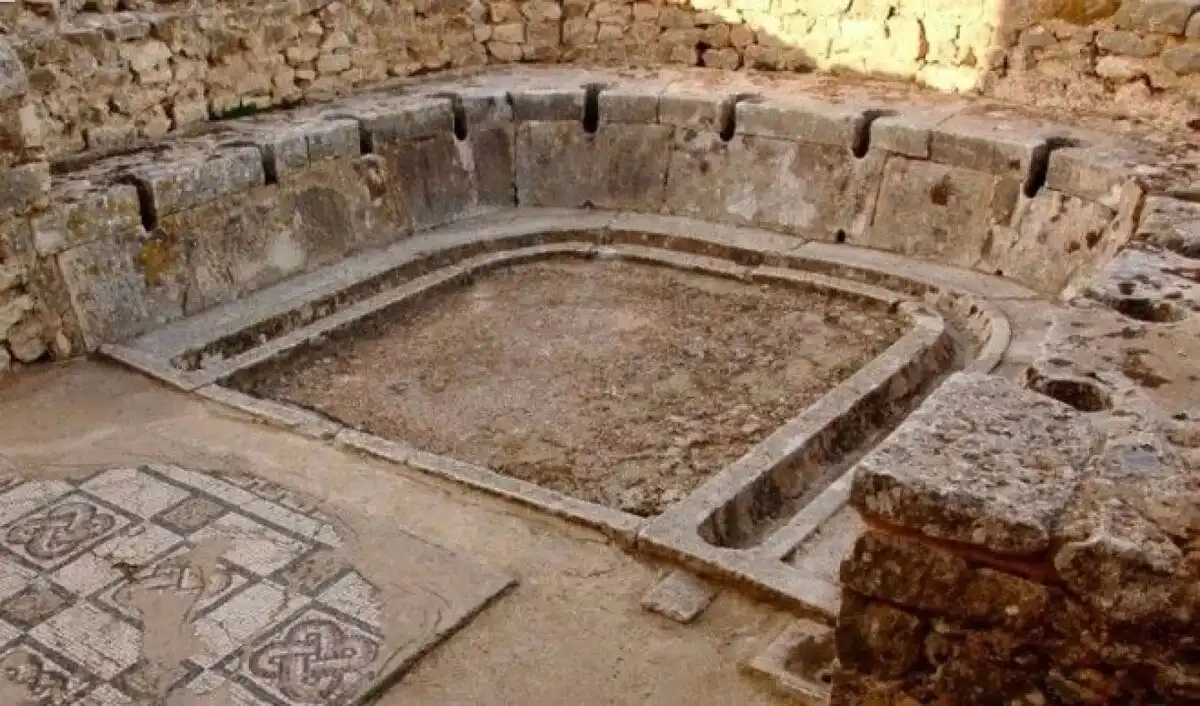 antik civilizáció, furcsa tények, halálbüntetés, ókori róma, rabszolgaság, Róma, római jog, római szokások, római társadalom, római vallás, történelem