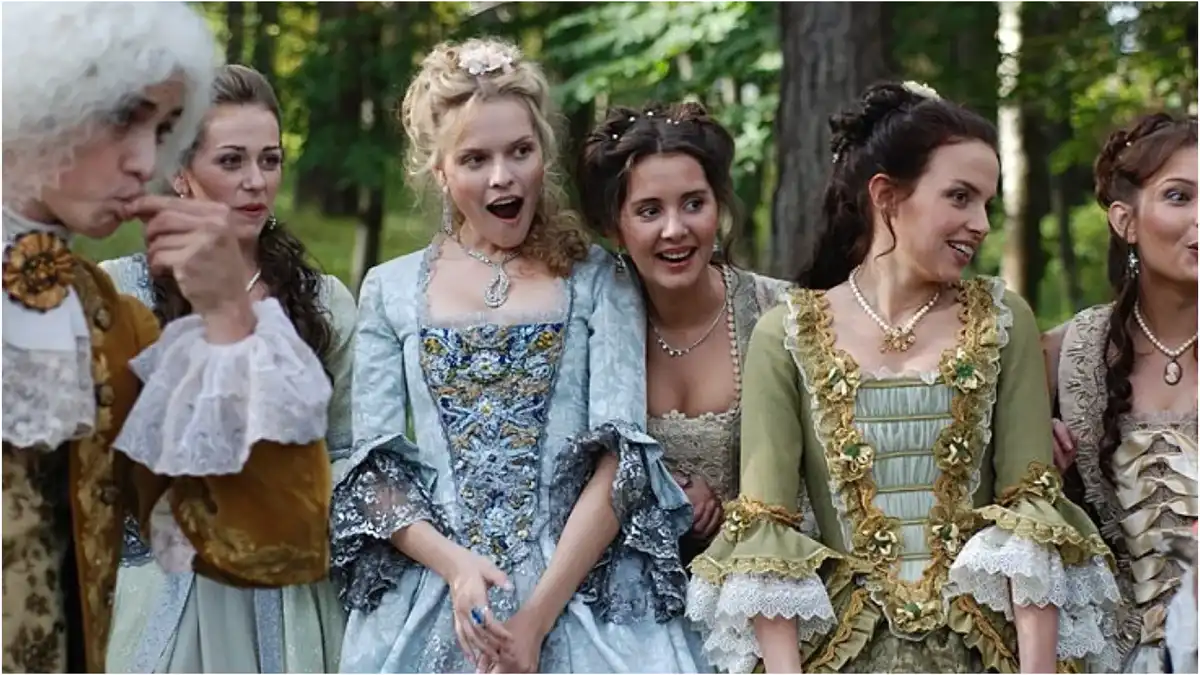 arisztokrácia, királyi udvar, királynő, női szerepek történelemben, palotai intrika, történelem, történelmi udvarhölgyek, udvarhölgy feladatok, udvarhölgy kötelességek, udvarhölgy sors, udvarhölgyek, udvari élet