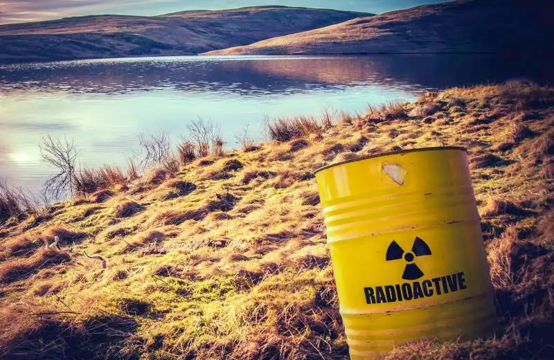 Atomenergia, atomhulladék, baleset, fegyverkezés, katasztrófa, Környezetszennyezés, radioaktivitás, sugárzás, történelem, veszély