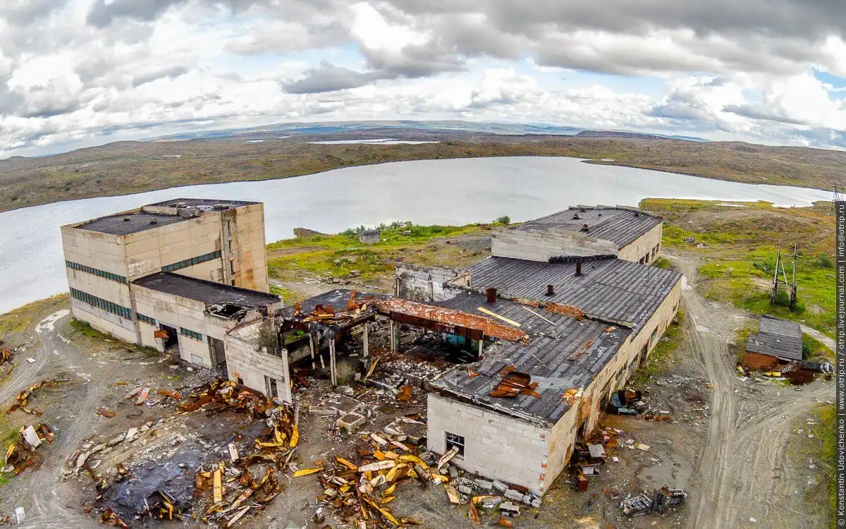 arany, Bertha Rogers, David Guberman, élet eredete, felfedezések, föld mélye, fúrótorony, gáz, geológia, kola fúrólyuk, Kola-félsziget, olaj, rekordok, szovjet tudomány, szovjetunió, szupermély fúrás, tudományos kutatás, urán, Zapoljarnij
