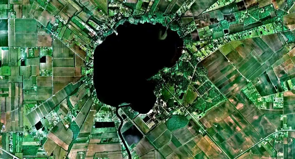alagút, baleset, barlang, fúrás, fúrótorony, katasztrófa, Louisiana, mélység, Mexikói-öböl, olaj, örvény, Peigneur-tó, só, sóbánya, sziget, Texaco, tó, víz, vízesés