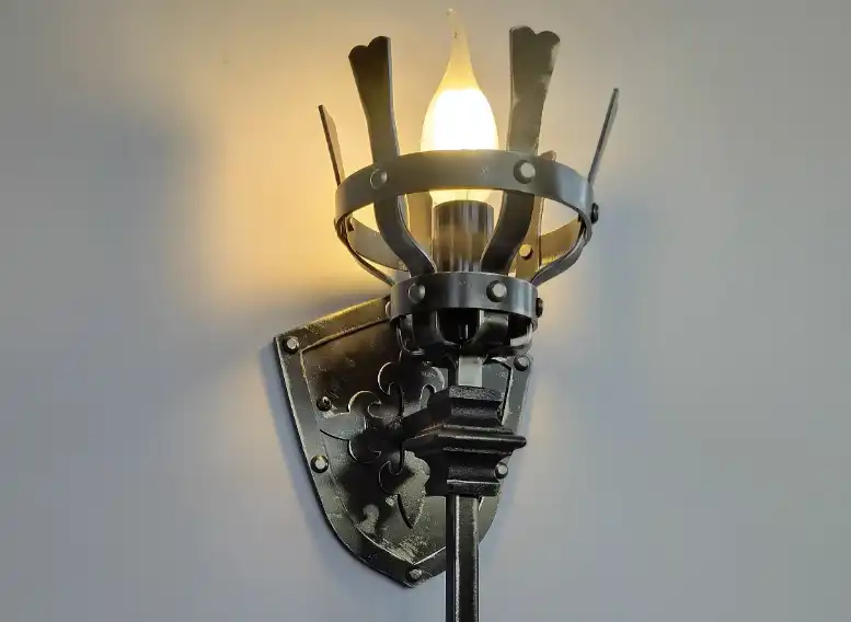 életmód, feltalálmányok, fény, középkor, optika, technológia, történelem, tudomány, várak, világítás