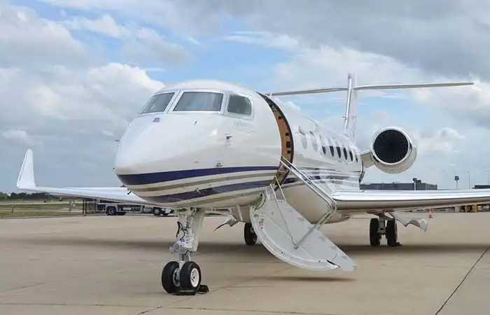 bizniszjet, innováció, kényelem, luxus, magasság, repülés, repülőgépek, sebesség, technológia, utazás