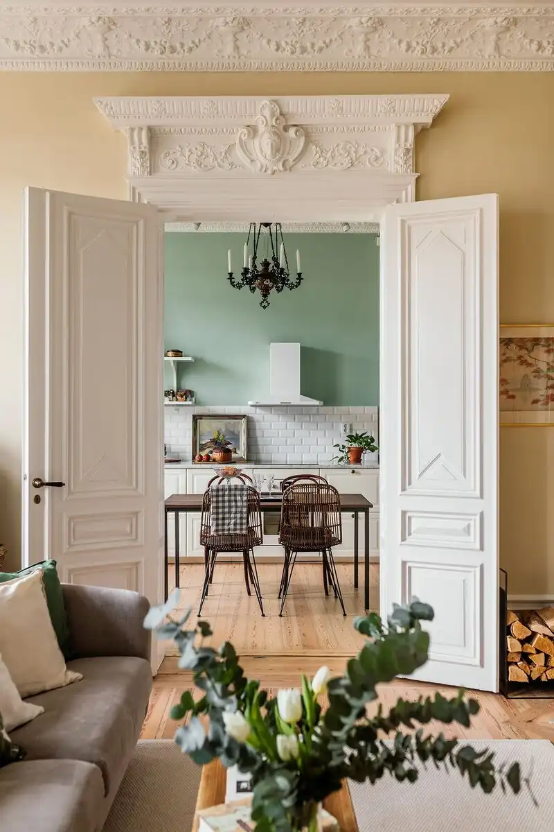 belsőépítészet, csempekályha, lakásbemutató, lakberendezés, retró, skandináv design, Stockholm, Svédország, történelmi lakás, vintage