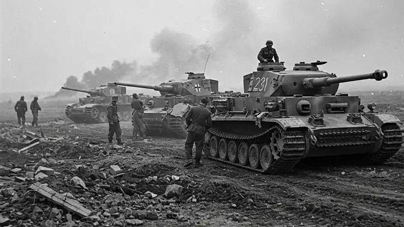 benzinmotor, dízelmotor, második világháború, Maybach, Német tankok, Panther, Panzerwaffe, T-34, üzemanyag-ellátás, Wehrmacht
