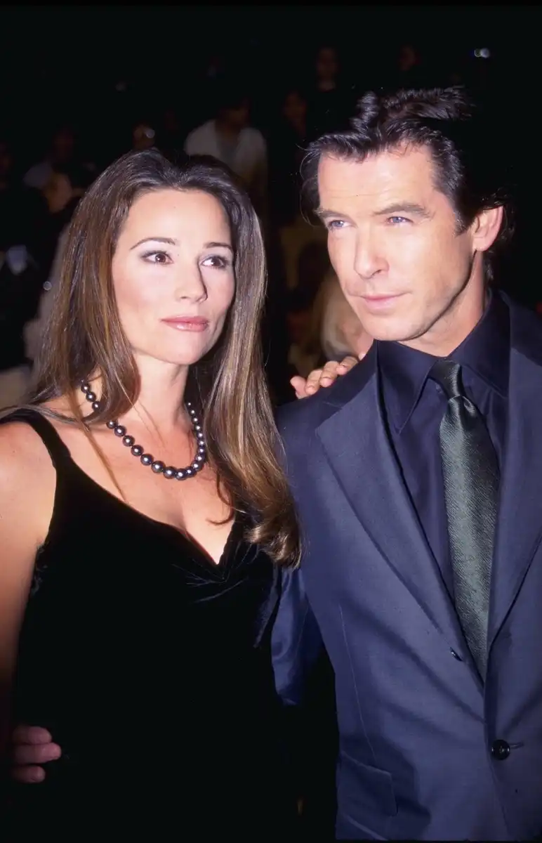 Egészséges életmód, fogyás, hormonális egyensúly, James Bond, Keely Shaye Smith, luxusutazás, párkapcsolat, Pierce Brosnan, sztárvilág