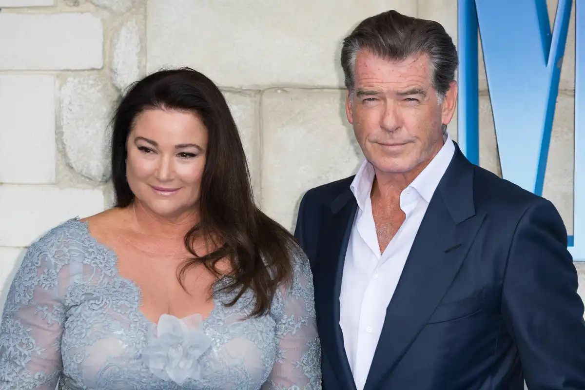 Egészséges életmód, fogyás, hormonális egyensúly, James Bond, Keely Shaye Smith, luxusutazás, párkapcsolat, Pierce Brosnan, sztárvilág