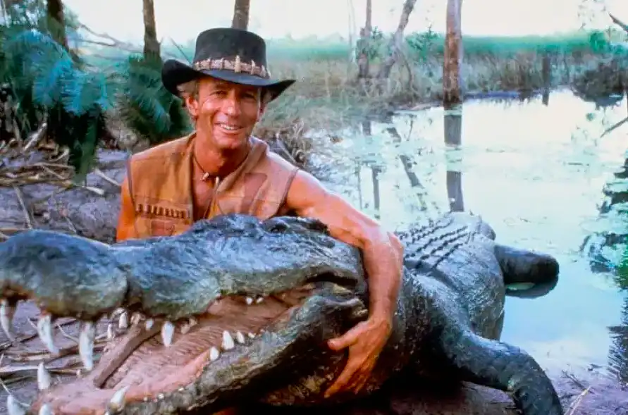 80-as évek, filmes érdekességek, kalandfilm, Krokodil Dundee, Kulisszatitkok, Linda Kozlowski, Paul Hogan, retró mozi, vígjáték