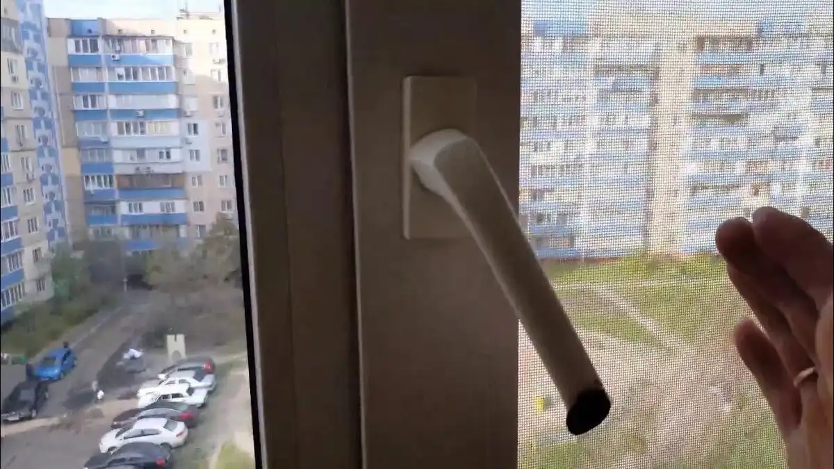 ablak beállítása, ablak javítás, barkácsolás, erkélyajtó, karbantartás, lakásfelújítás, műanyag ablak, nyílászáró