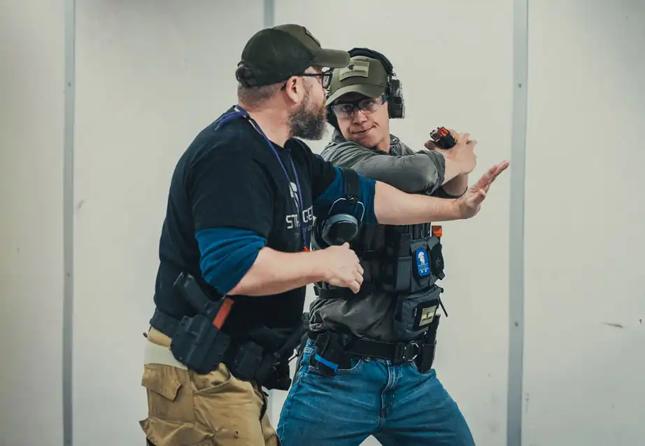 akciófilmek, C.A.R. technika, filmes érdekességek, John Wick, Keanu Reeves, önvédelem, személyvédelem, taktikai képzés, videojáték